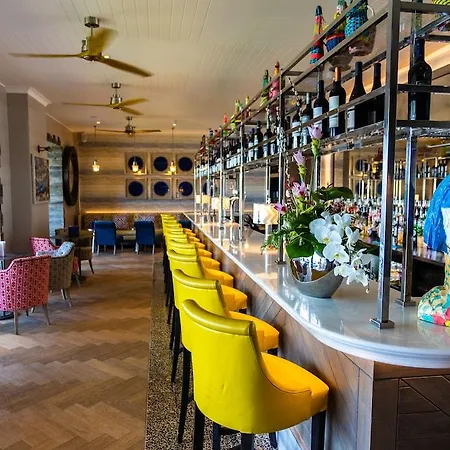 Hotell Harbour 4*
