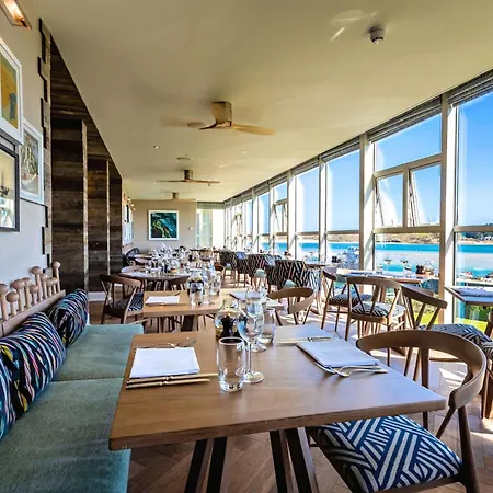 Harbour 4*