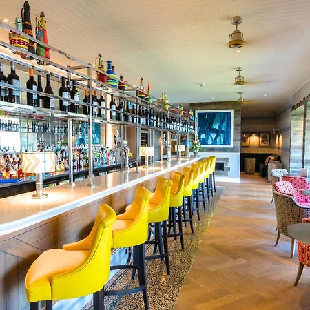 Harbour Hotel